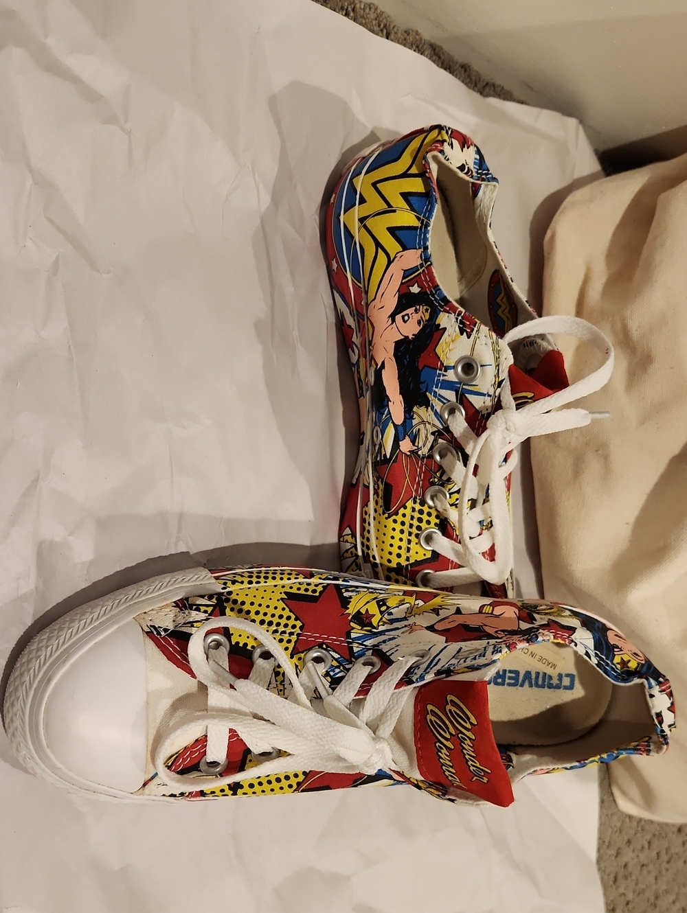 Wonder Woman Converse Chuck Taylor All-star Shoes Size 9 New**